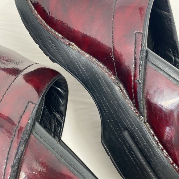 Dansko Professional Patent Leather Red Clogs Size 40 / 10 - Picture 13 of 13